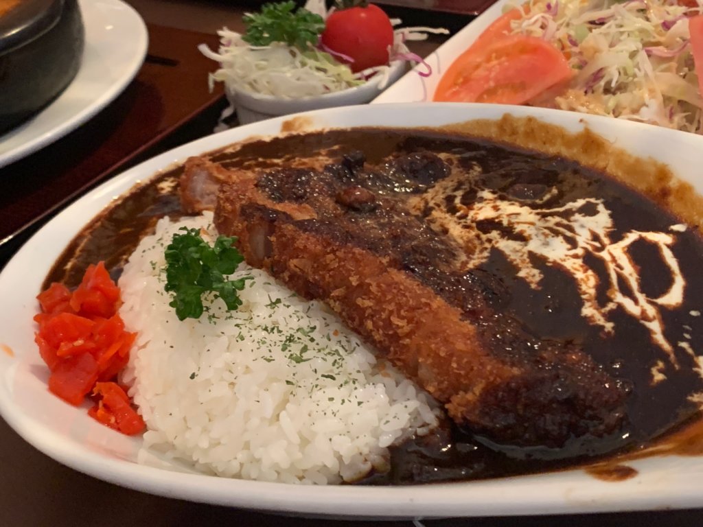 札幌の洋食レストランユっぴーのビーフカツカレー